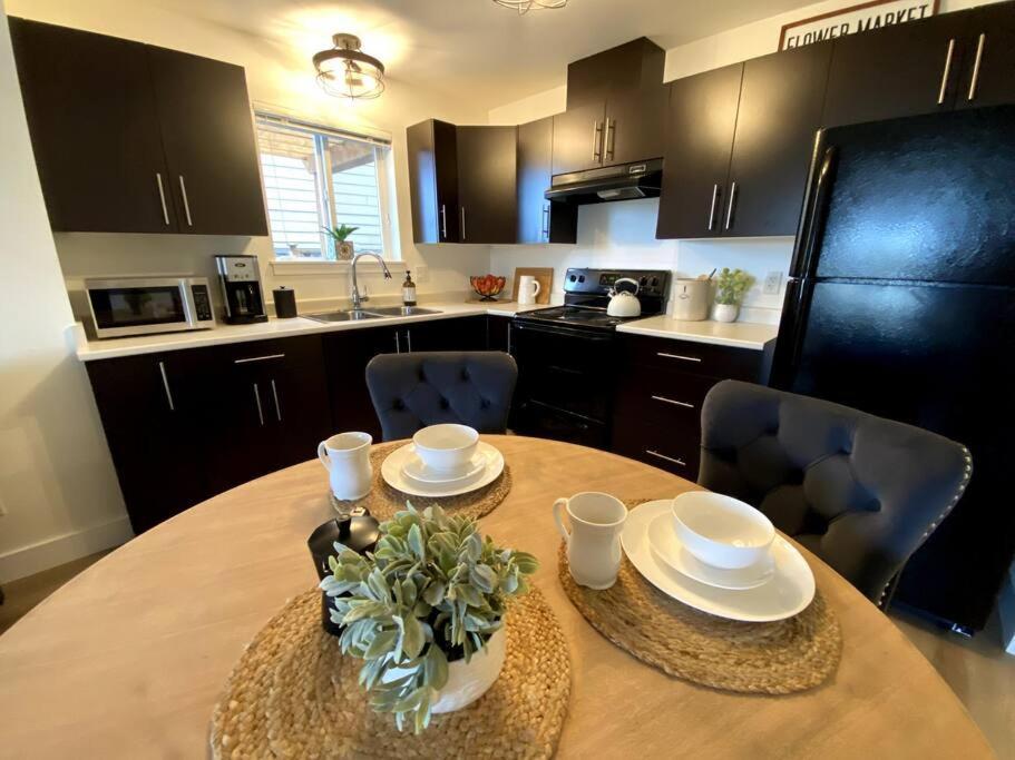 Cozy Lakeview Suite Victoria Dış mekan fotoğraf